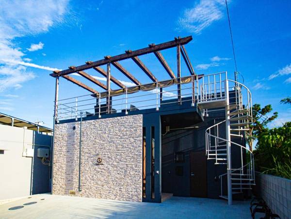 屋上付きデザイナーズ物件--ダブルベッド8台1人1台で広々使える--BBQ--4台駐車可能--CycloVilla--