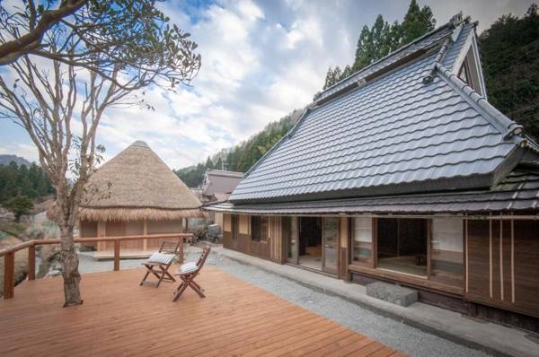 Miyama Futon & Breakfast Thatched Cottages