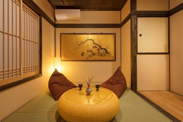 Hanakagari Machiya House