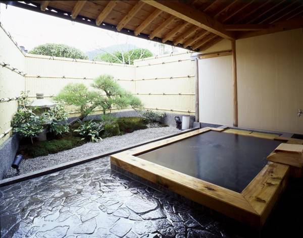 Ohara Onsen Hot Spring Source Restaurant and Ryokan - SERYO -