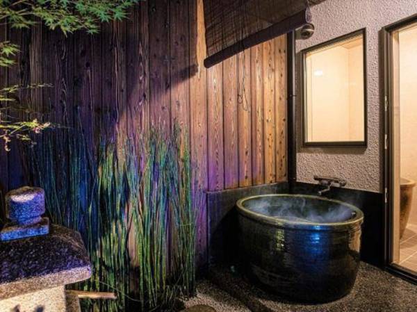 Rental of Machiya Take a Shigaraki ware openair