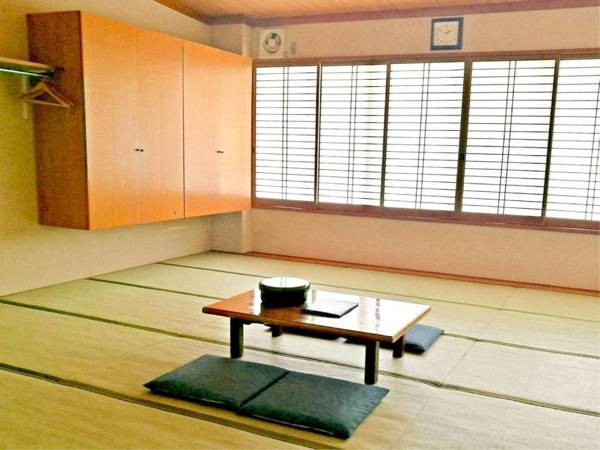 Higashiura Sun Park Hana No Yu