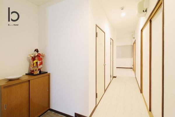 3 Bedroom Japanese apartment for 11 people 201