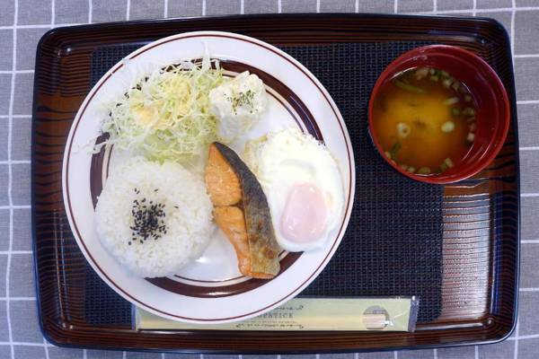 アンジェリーククロッシュ 男塾ホテルグループ