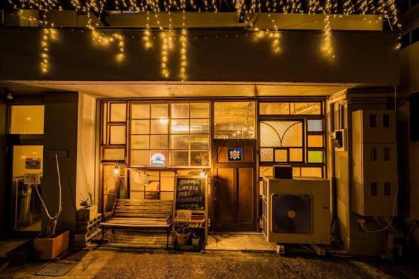 カフェバー&ゲストハウスennova