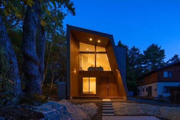 Sanzan Chalet by Hakuba White Fox Company