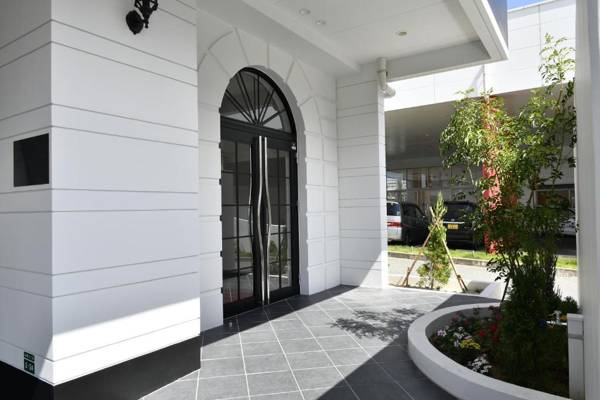 CRYSTAL ＆ RESORT FUKUOKA