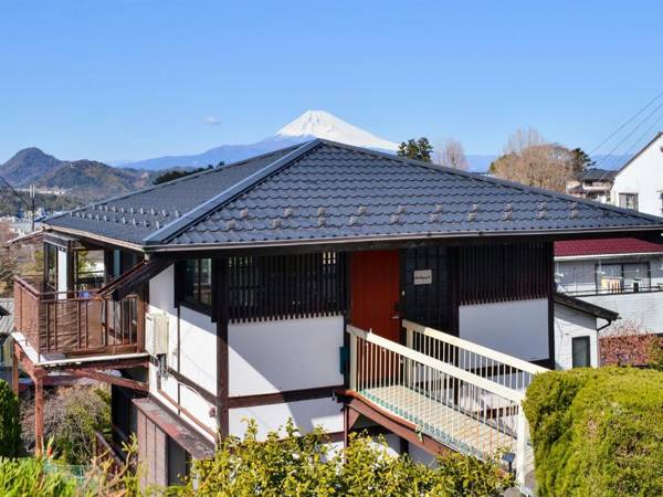 Izu Ricca