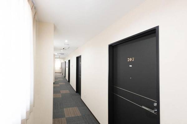 Hotel M & K