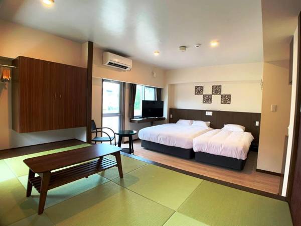 AQUA RESORT IN CHATAN