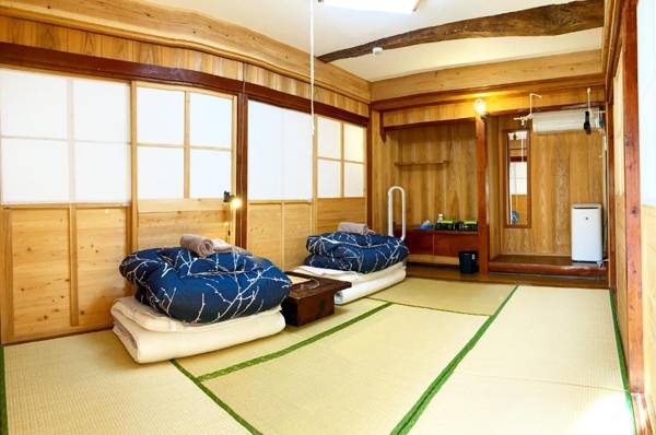 奄美ゲストハウス HUB a nice INN