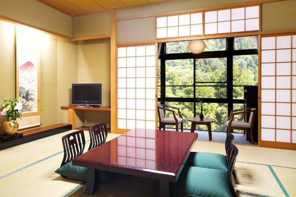 Yamanaka Onsen Kagari Kisshotei