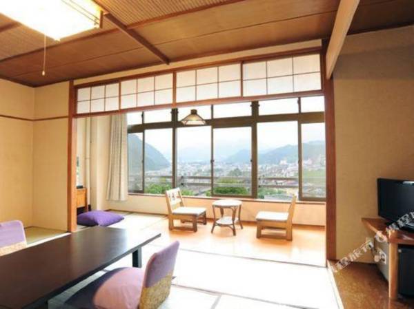 Ichibo Senri Onyuyado Nakaya