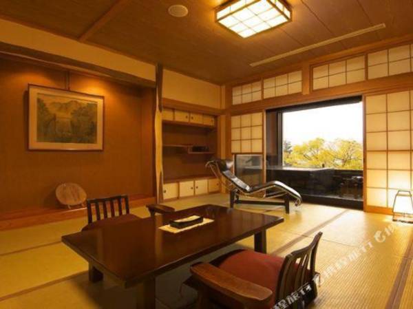 Ichibo Senri Onyuyado Nakaya