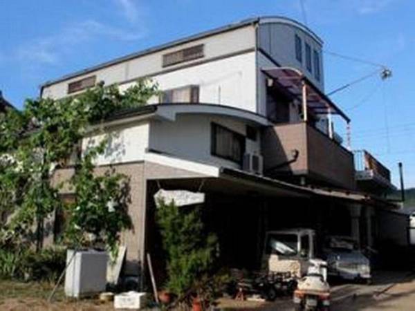 Awaji Tourist Trophy House