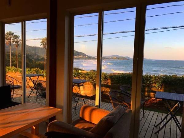 Guesthouse ＆ Beach Cafe Fuego