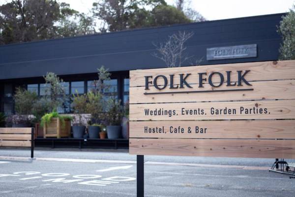 FOLK FOLK Hostel Cafe & Bar