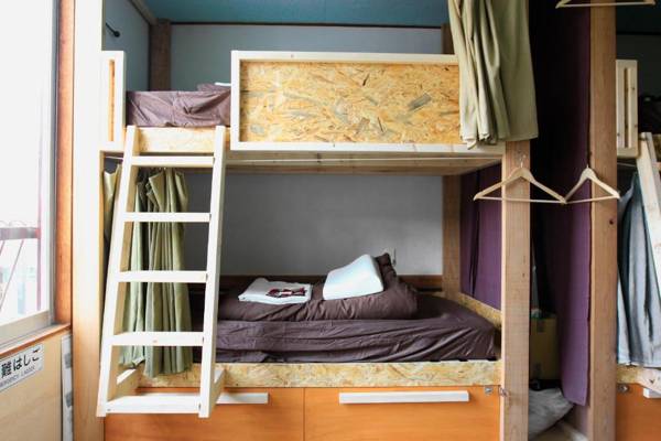 Good Trip Hostel & Bar