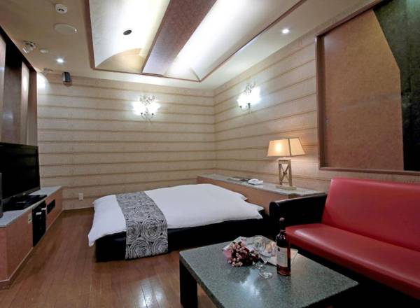 Hotel Mio Plaza (Adult Only)