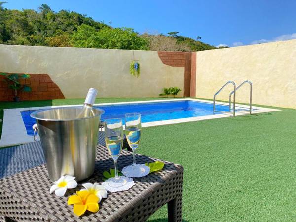 Grandioso Onna 6-A/Max18ppl/Private Pool/Free WiFi