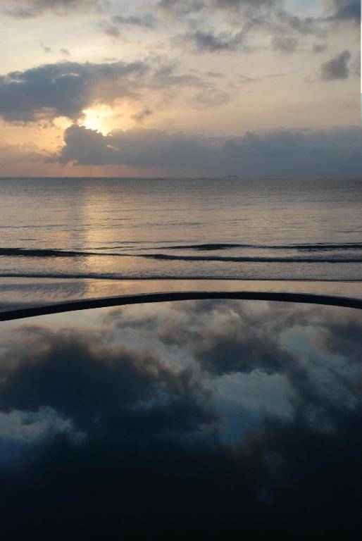 Kusini Beach Cottages