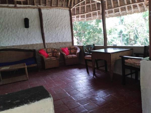 Diani Banda Cottages