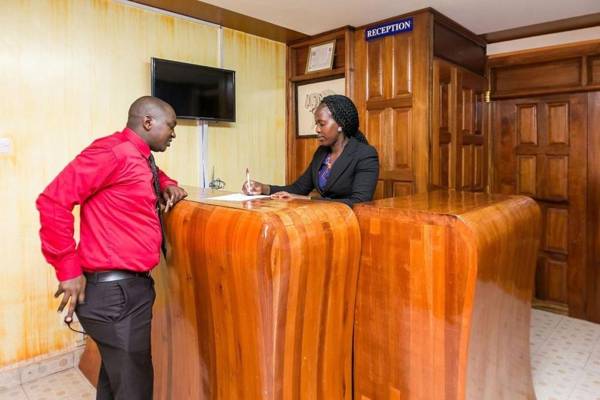 UpperHill Blueberry Hotel