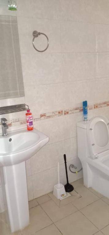 Stay.Plus Saphire Court Apartment