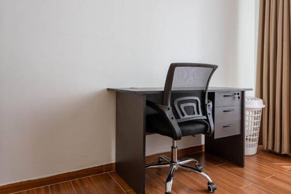 Workspace - Relaxing 3bdr with king bed & free parking