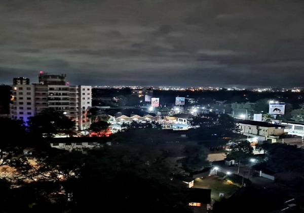 Relaxing 3bdr with king bed & free parking