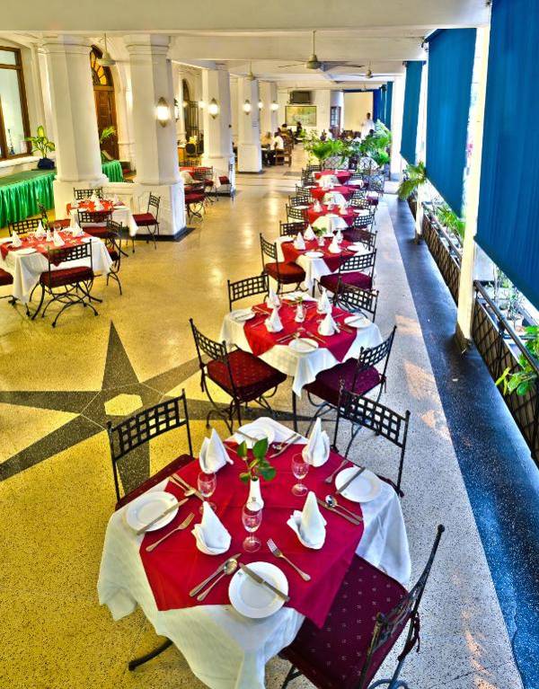 Sentrim Castle Royal Hotel