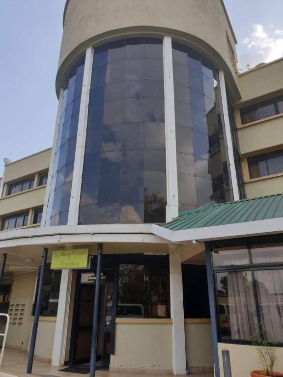 Maxoil Hotel