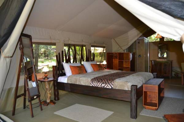 Mara River Camp