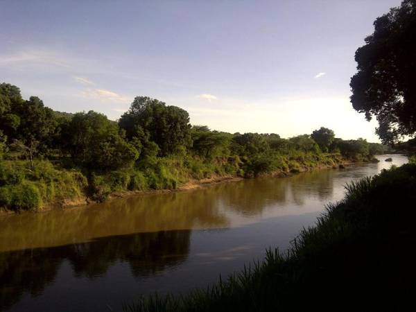 Mara River Camp