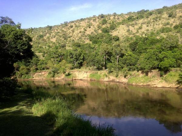 Mara River Camp