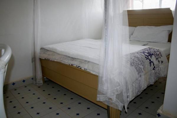 Siaya White Hotel