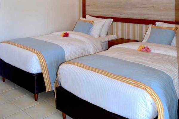 Starling Bird Resort