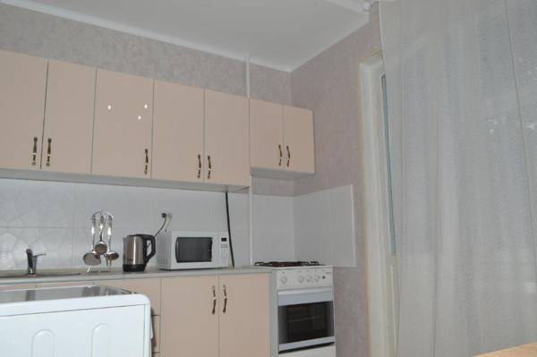 Apartment on Ibraimova 69