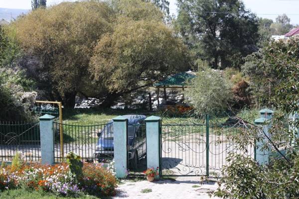 Jamilya B&B Guest House