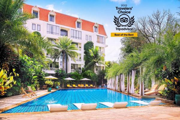 Palace Gate Hotel & Resort