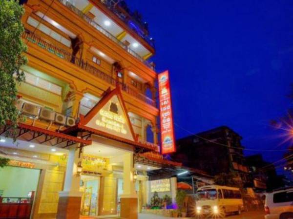 Seventh Heaven Hotel and High Bar