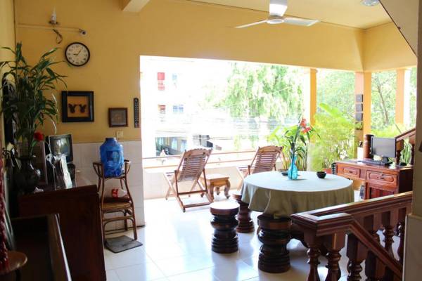 Seven Candles Guesthouse