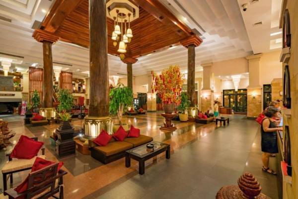 Angkor Miracle Reflection Club