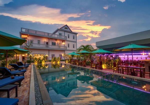 Ta Thy Angkor Boutique II