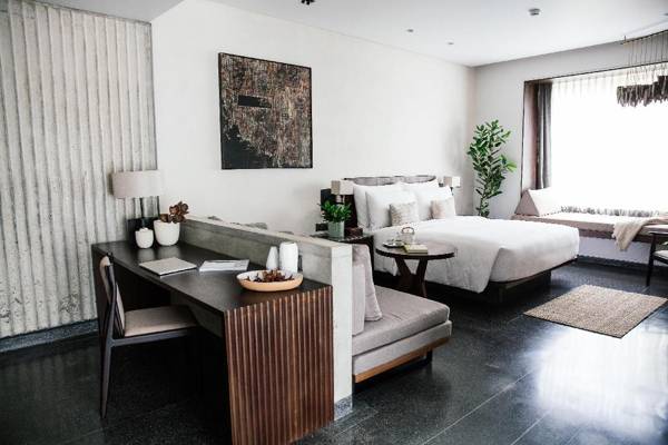 Treeline Urban Resort