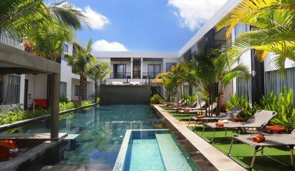 Central Corner Suite