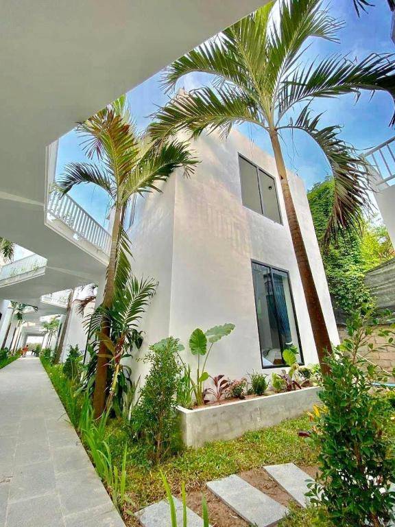 Kampot River Bungalow