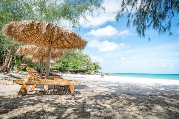 White Beach Bungalows