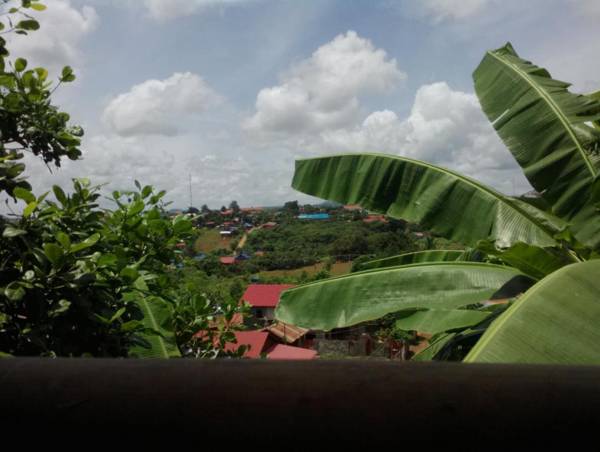 Tree Lodge Banlung