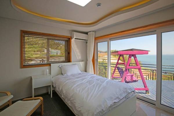 Namhae Bokkongii Seesru Ocean View Poolvilla